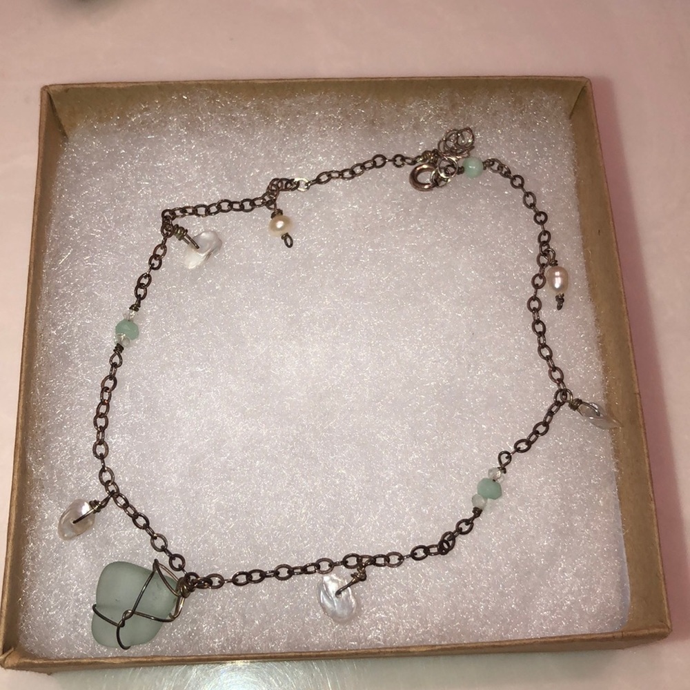 Hawaiian anklet